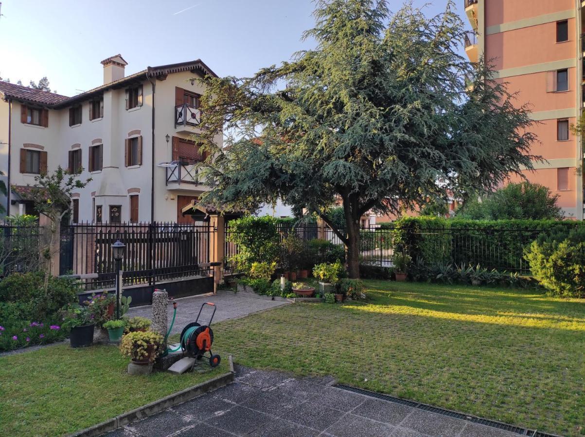 Casa Al Mare Apartment Lido di Venezia Exterior photo